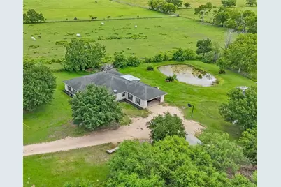 824 Betty Street, El Campo, TX 77437 - Photo 29