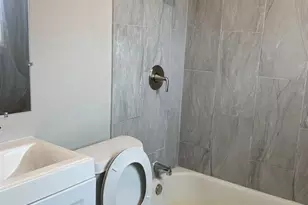 211 E Sterling St, Baytown, TX 77520 - Photo 7