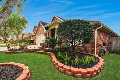 3419 Chandler Hollow Lane, Missouri City, TX 77459 - Photo 7