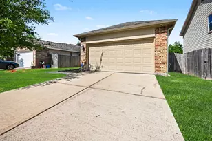 10019 Meadow Mill Forest Ln, Houston, TX 77044 - Photo 17