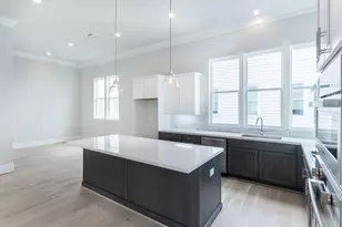 819 Bringhurst St, Houston, TX 77020 - Photo 7