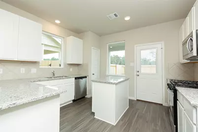 2906 Briggs Drive, Conroe, TX 77301 - Photo 5