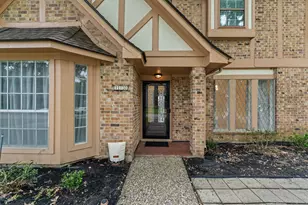 110 Shadow Wood Dr, Sugar Land, TX 77498 - Photo 3