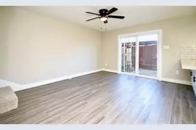 10492 Hammerly Boulevard #83, Houston, TX 77043 - Photo 11