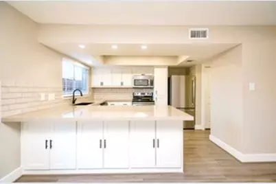 10492 Hammerly Boulevard #83, Houston, TX 77043 - Photo 15