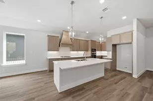 10026 Larkin Cv, Willis, TX 77318 - Photo 11