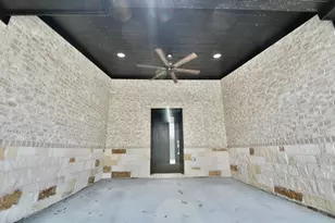 7133 Evans St, Houston, TX 77061 - Photo 39