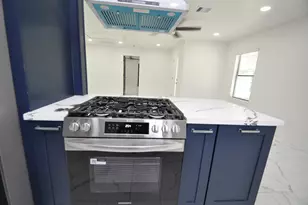 7133 Evans St, Houston, TX 77061 - Photo 13