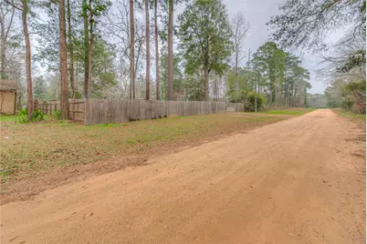713 Garrett Road, Livingston, TX 77351 - Photo 27