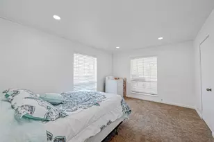 5863 Inwood Dr, Houston, TX 77057 - Photo 27