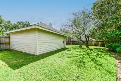 1322 Blackthorne Drive, Houston, TX 77094 - Photo 41