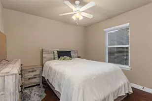 137 Silverbell Cir, Lake Jackson, TX 77566 - Photo 37