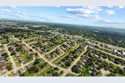 137 Silverbell Circle, Lake Jackson, TX 77566 - Photo 49