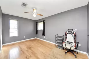 3906 Dolphin Ln, La Porte, TX 77571 - Photo 17