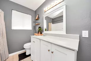 3906 Dolphin Ln, La Porte, TX 77571 - Photo 15