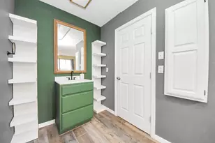 3906 Dolphin Ln, La Porte, TX 77571 - Photo 11