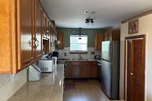 5324 Aurora Dr S, Alvin, TX 77511 - Photo 3