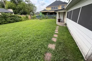 6501 Schiller St, Houston, TX 77055 - Photo 3