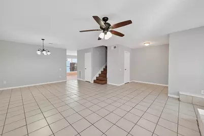 8646 Maplecrest Drive, Houston, TX 77099 - Photo 11