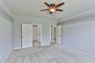 13002 Misty Bay Ln, Pearland, TX 77584 - Photo 9