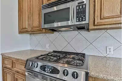 13002 Misty Bay Ln, Pearland, TX 77584 - Photo 11
