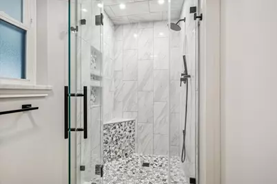 10818 Olympia Drive, Houston, TX 77042 - Photo 9