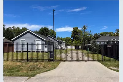 1013 Bennington Street, Houston, TX 77022 - Photo 11