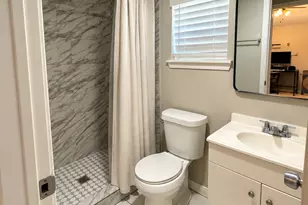 1013 Bennington St, Houston, TX 77022 - Photo 7