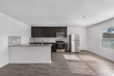 12998 Sorrento Bay Drive, Willis, TX 77318 - Photo 13