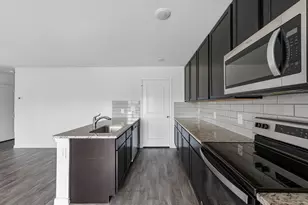 12998 Sorrento Bay Dr, Willis, TX 77318 - Photo 17