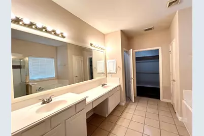 2518 Brittany Lakes, League City, TX 77573 - Photo 9