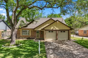 5918 Par Four Dr, Houston, TX 77088 - Photo 1