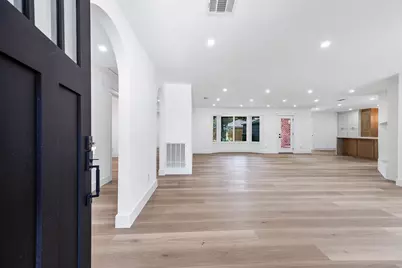 5507 Valkeith Drive, Houston, TX 77096 - Photo 7