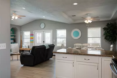 2297 Martinique, Crystal Beach, TX 77650 - Photo 15