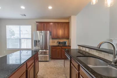 139 S Rocky Point Cir, The Woodlands, TX 77389 - Photo 15