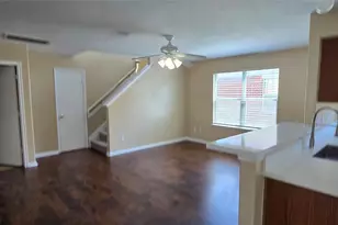 13115 Ridgewood Knoll Ln, Houston, TX 77047 - Photo 11