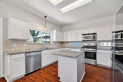 5118 Cherry Blossom, League City, TX 77573 - Photo 15
