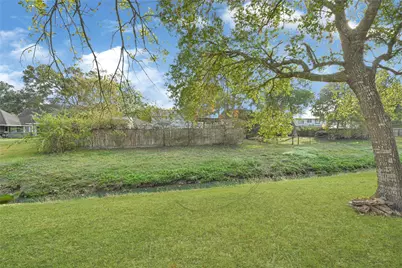 225 Saint Cloud Drive, Friendswood, TX 77546 - Photo 7