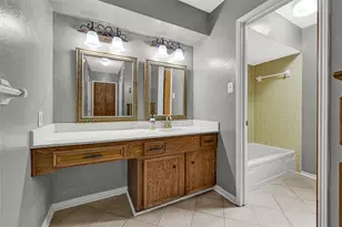 225 St Cloud Dr, Friendswood, TX 77546 - Photo 23