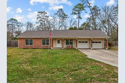 815 Rosewood Drive, Dickinson, TX 77539 - Photo 1