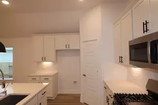 16831 Zavala Wy, Montgomery, TX 77316 - Photo 13