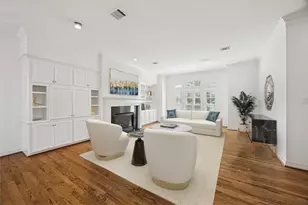 2638 Wroxton Rd, West University Place, TX 77005 - Photo 9