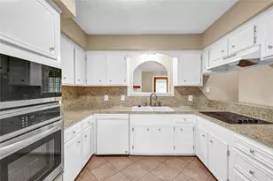232 Wayne Dr, Clute, TX 77531 - Photo 9