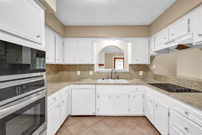232 Wayne Dr, Clute, TX 77531 - Photo 9