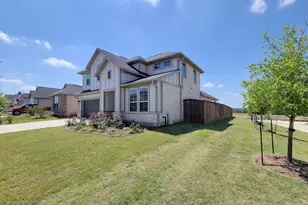 2905 Terrace Grove Dr, Conroe, TX 77304 - Photo 3