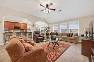 7 Cayahoga Court, The Woodlands, TX 77389 - Photo 5