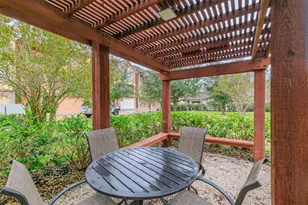 11002 Upland Forest Dr, Houston, TX 77043 - Photo 21