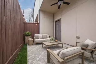 11002 Upland Forest Dr, Houston, TX 77043 - Photo 3