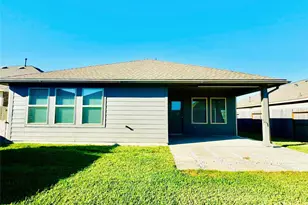 9822 Stoney Spg Ln, Baytown, TX 77521 - Photo 15