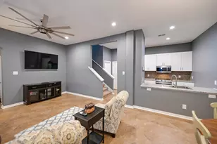 746 San Jacinto Circle, Baytown, TX 77521 - Photo 3